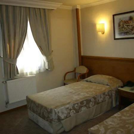Yavuz Hotel 2*