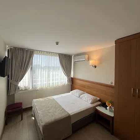 Yavuz 2* イスタンブール