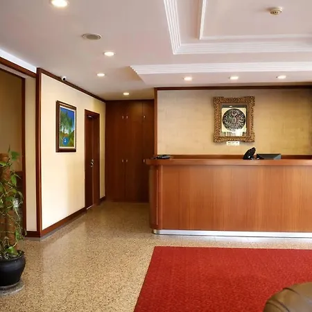 Yavuz 2* イスタンブール