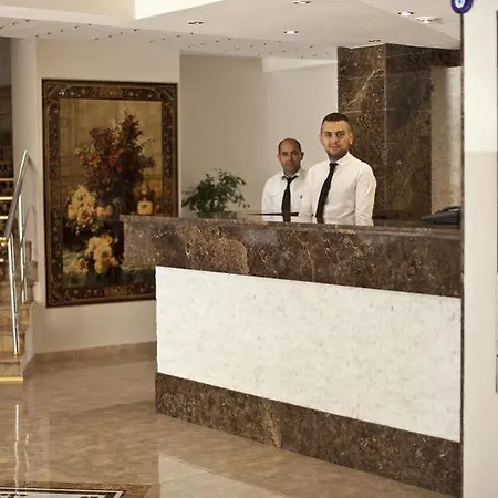 Отель Yavuz 2*