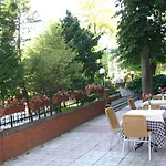 酒店 Yavuz 2*