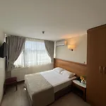 酒店 Yavuz