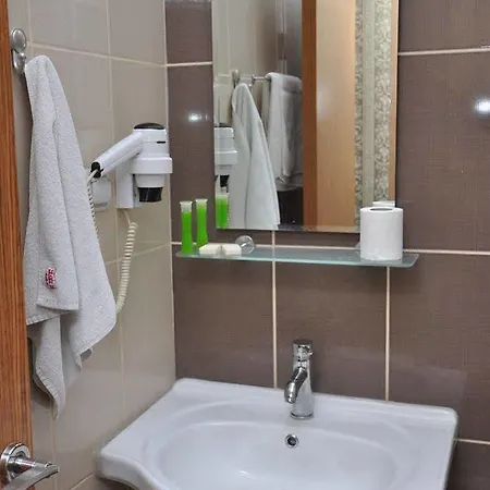 Yavuz Otel
