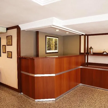 Yavuz Otel 2*